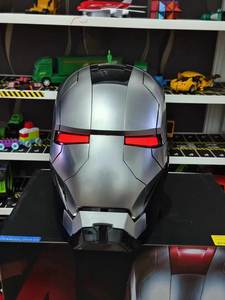 <span class=keywords><strong>Casco</strong></span> <span class=keywords><strong>de</strong></span> Moto ABS Cospaly <span class=keywords><strong>Iron</strong></span> <span class=keywords><strong>Man</strong></span> Full Face Color Plata y Negro <span class=keywords><strong>Control</strong></span> <span class=keywords><strong>Remoto</strong></span> por Voz DOT Estándar - Product Image 5