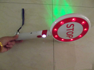 Segnali Stradali Riflettenti Ricaricabili, Luci LED di Stop e Svolta - Product Image 6