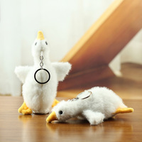 Gantungan Kunci Boneka Angsa Lucu Grosir, Boneka Angsa Masak di Panci Besi Kartun, Mainan Boneka Hewan Lembut Kawaii, Liontin Tas, Boneka Gantung