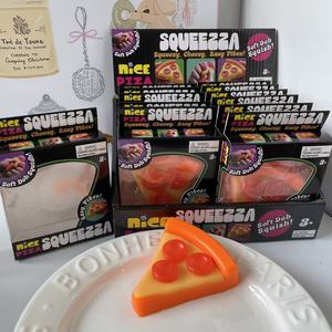 Botu al por mayor: Juguetes blandos de simulación de pizza Nido, juguetes antiestrés de comida TPR, juguetes blandos a granel, regalos promocionales para empresas - Product Image 3