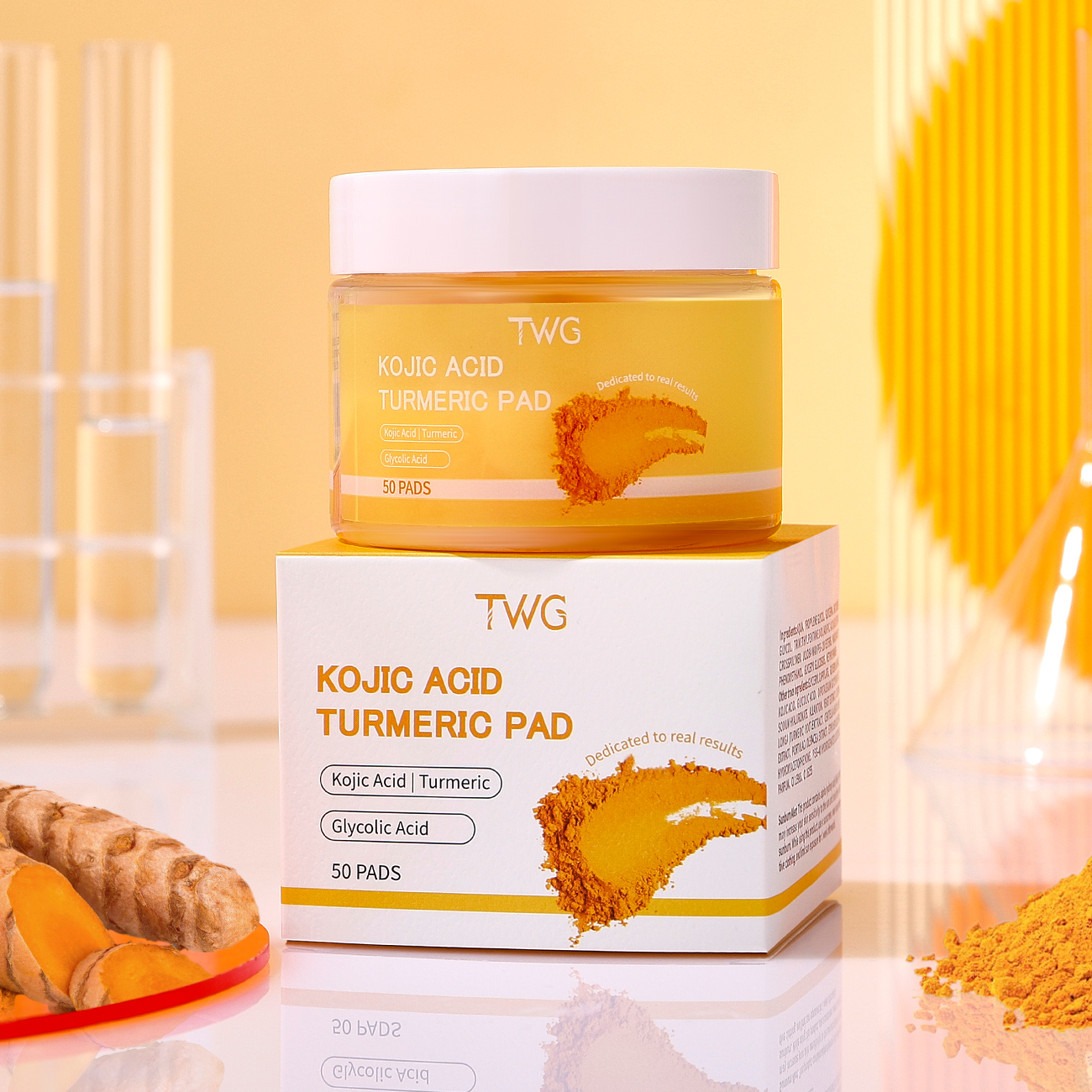 0067 TWG Tampons à l'acide kojique et au curcuma (50 tampons)