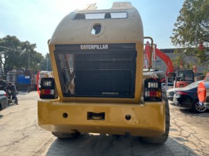 Chargeur frontal Caterpillar 966H d'occasion de haute qualité, modèle 2022, capacité de 6 tonnes, à prix raisonnable - Product Image 3