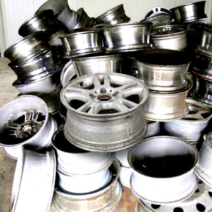 Déchets de roues en alliage d'aluminium de qualité supérieure, teneur en Al 99,99 %, ballots de 50 kg, feuilles d'aluminium modèle 6063 - Product Image 1