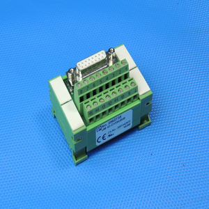 Nieuwe en originele UM 45-D15SUB/B; 2962735 INTERFACEMODULE Op voorraad in magazijn PLC - Product Image 1