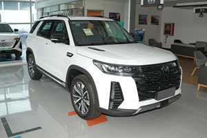 Changan CS95 2023 Usado, Económico y de Alta Calidad, Turbo 2.0T 233 CV, <span class=keywords><strong>7</strong></span> Asientos, Volante a la Izquierda, Asientos de Cuero, SUV en Venta - Product Image 6