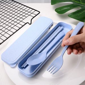 Juego de Cubiertos Portátiles Reutilizables para Viajes y Campamento, Tenedor, Palillos, Cuchara, Vajilla de Paja de Trigo con Estuche - Product Image 1