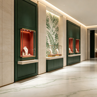 Projet clé en main pour une bijouterie, conception intérieure complète et fourniture de mobilier d'exposition sur mesure