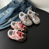 Baskets pour filles à imprimé dessin animé, nouvelle collection Printemps/Été 2026, chaussures souples pour tout-petits, respirantes, avec nœud mignon, chaussures de sport