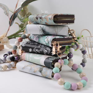 Pochette de rangement en organza imprimée pour 11 cartes, avec poche pour monnaie, cordon de perles en silicone et pendentif porte-clés perles pour poignet - Product Image 6