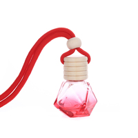 Mini Bouteilles de Parfum Claires en Forme de Diamant Suspendues pour Diffuseur Désodorisant de Voiture Avec Cordons Colorés