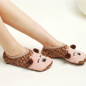 सर्दियों में गर्म फर्श फ़ज़ी होम क्रिसमस चप्पल महिलाओं के गैर-पर्ची मोटी मोटी भालू कुत्ते महिलाओं के लिए जूते मोजे - Product Image 3