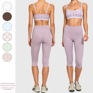 Completo Sportivo 2 in 1 per Donna: Reggiseno Sportivo Stratificato e Pantaloni <span class=keywords><strong>a</strong></span> Tre Quarti, Set Traspirante Personalizzato Stampato in 2 Pezzi - Product Image 1