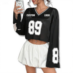 Áo thun nữ tay dài cổ V kiểu dáng Y2K, chất liệu polyester 100% in chuyển nhiệt, thiết kế freesize, kiểu dáng xuông vai, họa tiết thời trang - Product Image 4