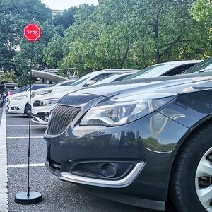 لافتة مرور جديدة للوقوف من هينغزينفانغ مع طباعة رقمية وأضواء LED وامضة، لافتة توقف للتنبيه البصري مربعة الشكل باللون الأحمر/الأبيض/الأصفر - Product Image 4