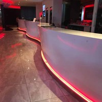 Comptoir de service de bar de grande taille en Corian blanc de haute qualité avec assemblage gratuit pour club, restaurant, salon de chicha