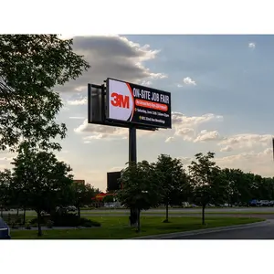 A forma di V a doppia faccia montato su pilastro Led Digital Sign cartellone stradale parcheggio stradale pubblicità schermo di visualizzazione P5 all'aperto