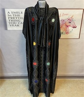 Dernier style EID Moyen-Orient Robe caftans noire Ramadan Robe caftan marocain Robe caftan perlé 2024