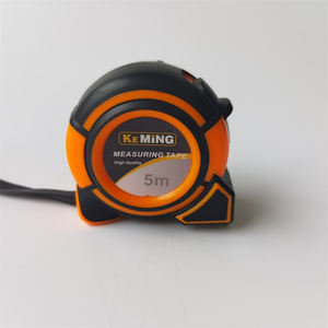 Ruban à mesurer en acier à double unité métrique et impériale, avec boîtier en caoutchouc co-moulé, pour diverses circonférences de mesure - Product Image 1