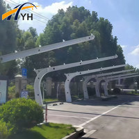 Structure de support en acier au carbone haute résistance pour abri de stationnement solaire, compatible avec les systèmes d'énergie hors réseau