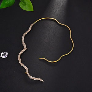 Collana Minimalista Boho con Onde e Perline <span class=keywords><strong>Swarovski</strong></span> Personalizzate per <span class=keywords><strong>Donne</strong></span> - Accessorio Moda con Catena Geometrica - Product Image 5