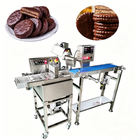 Machine industrielle d'enrobage au chocolat avec tunnel de refroidissement pour biscuits, gâteaux et gaufrettes