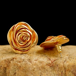 Boucles d'oreilles clous camélia style vintage, <span class=keywords><strong>Série</strong></span> <span class=keywords><strong>Confession</strong></span>, base en laiton, finition antique rétro de luxe, bijoux d'oreille pour femme - Product Image 2