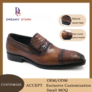 Mocasines de Invierno Vintage de Alta Calidad en Cuero Genuino de Dos Tonos, Diseño Cómodo y Fácil de Poner, Hechos a Mano, con Logotipo Personalizado, Marca Original para Hombre - Product Image 2