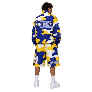 Conjunto de Chaqueta Cortavientos y Pantalones Cortos Deportivos de Nailon Reflectante con Diseño de Camuflaje de Última Moda para Hombre - Product Image 4