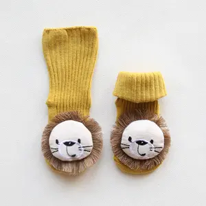 Сцепление бесшовный бюстгальтер в виде симпатичных животных куклы льва носки из чесанного хлопка испанский pom в стиле «лолита» для маленьких детей, детские носки
