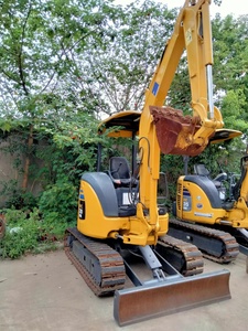 Mini-excavatrice Komatsu PC30/PC55 d'occasion en excellent état, fabriquée au Japon, faible nombre d'heures, avec chenilles en caoutchouc - Product Image 4
