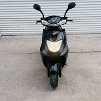 Scooter à essence Yamaha Cygnus 125 d'occasion, 125cc, refroidissement par air, fiable, pour les trajets quotidiens