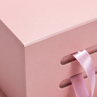Caja de Regalo Plegable Rosa con Asa de Cinta Personalizada Leabon, de Cartón Satinado para Empaque de Regalos al por Mayor de Fábrica