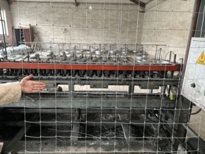 Gerollter Blumenzaun mit einem Durchmesser von 1mm-50mm und einem Drahtdurchmesser von 80mm-1500mm Wird für die Zucht Mittelgroßer Tiere Verwendet - Product Image 6