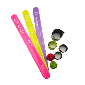 Personnalisé Pvc Slap Band Wide Reflex Slap Bracelet Réfléchissant Wrap Slap Snap Band Bracelet Brassard