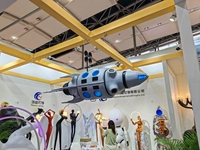 Grande statue de fusée spatiale en résine de fibre de verre figurine d'astronaute grandeur nature/statue d'astronaute en résine pour décoration commerciale
