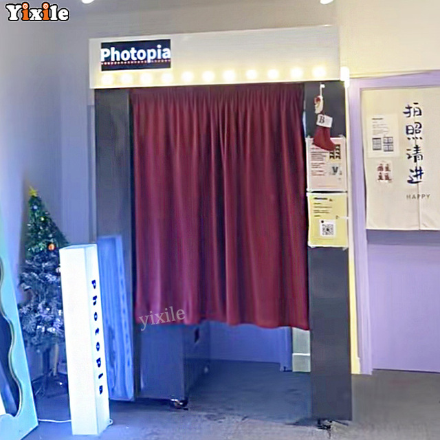 Yixile New Korean Photo Booth Equipped With Advanced Software a Curtain and High-Definition Touch Screenphoto Dslr Booth