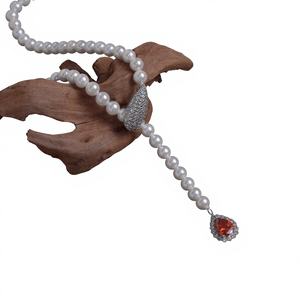 Fransız Hafif Lüks Zirkon Yapraklar Su Damlaları İnci Kabuk Kolye Moda Joker High-end Sonbahar Kış Uzun Boncuk Toptan - Product Image 1