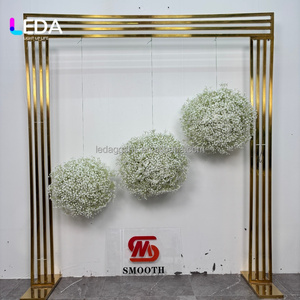 Boule de fleurs artificielles en soie LEDA 50 cm, composition florale pour centre de table de mariage et décoration d'événements festifs - Product Image 3