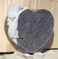 Monument funéraire en granit noir sculpté à la main sur mesure avec sculptures de fleurs