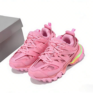 Chaussures de sport décontractées de luxe pour femmes, de haute qualité, de marque, avec LED 3.0, style rétro et semelle épaisse - Product Image 1