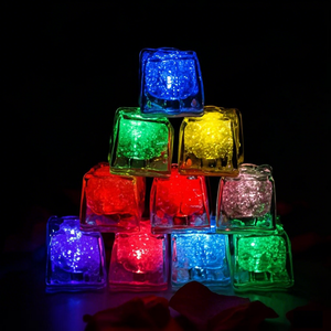 Nouveauté LED couleur changeante étanche Ice Cube Light pour la fête Saint Valentin Graduation Noël Nouvel An Halloween Pâques - Product Image 2