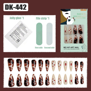 24 piezas europeas y americanas <span class=keywords><strong>de</strong></span> <span class=keywords><strong>Halloween</strong></span> brillante largo puntiagudo gota <span class=keywords><strong>de</strong></span> sangre 3D Diamante <span class=keywords><strong>de</strong></span> sangre araña roja prensa en las <span class=keywords><strong>uñas</strong></span> - Product Image 5