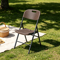 Chaise pliante légère et portable en plastique avec support métallique durable pour patio, maison, fête, exposition, activités de plein air