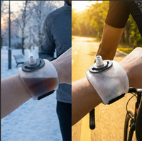 Bouteilles d'eau de sport portables personnalisées réutilisables sans BPA 200 ml en silicone pour le sport en plein air, bouteille d'eau de poignet pliable anti-fuite