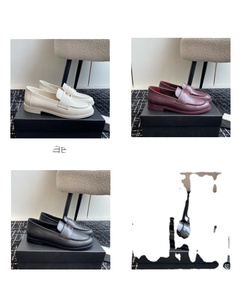 Mocassins en cuir de vachette 2026 à boucle métallique tendance, chaussures plates décontractées pour femmes, toutes saisons, isolantes - Product Image 6