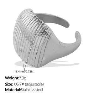 Anillo Abierto Irregular de Acero de Titanio con Acabado Brillante para Mujer, Joyería de Moda Ajustable de Lujo que Combina con Todo - Product Image 3