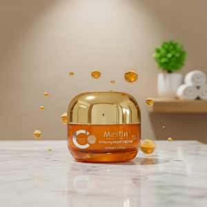 Crème <span class=keywords><strong>de</strong></span> <span class=keywords><strong>nuit</strong></span> pour le visage <span class=keywords><strong>à</strong></span> la vitamine C et <span class=keywords><strong>à</strong></span> l'arbutine <span class=keywords><strong>de</strong></span> marque privée Mestin, acide hyaluronique, glycérine, squalane, éclaircissante, hydratante, soin quotidien - Product Image 1
