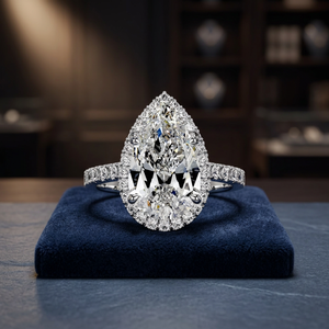 Anillo de Lujo Aivenchy para Mujer con Moissanita de Corte Radiante, Plata de Ley 925 con Baño de Rodio, Anillo de Boda - Product Image 3