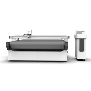 Machine de découpe automatique de tissus 1625 1830 avec pompe et PLC pour la découpe de vêtements à bords nettoyés et de cols, haute capacité - Product Image 2