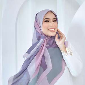 Écharpe en Voile de Coton Doux Japonais avec Imprimé Arabe Personnalisé Bandana Ethnique avec Inspiration Tudung - Product Image 3
